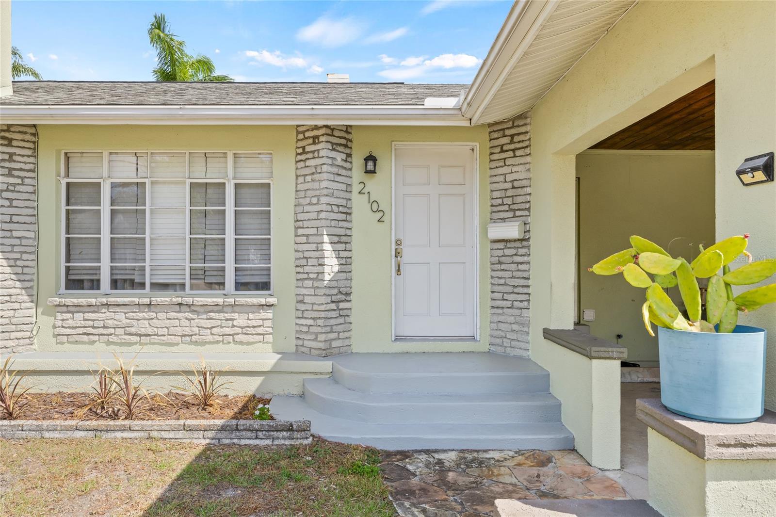 2102 7TH AVE W, BRADENTON, FL, 34205