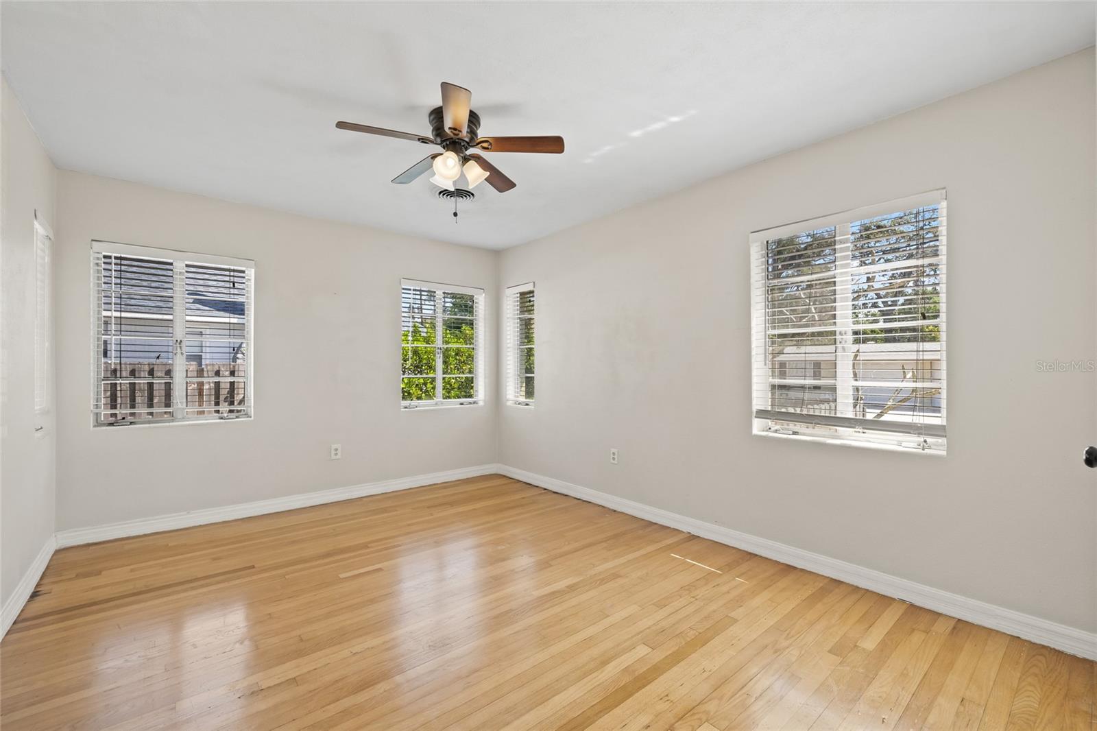 2102 7TH AVE W, BRADENTON, FL, 34205