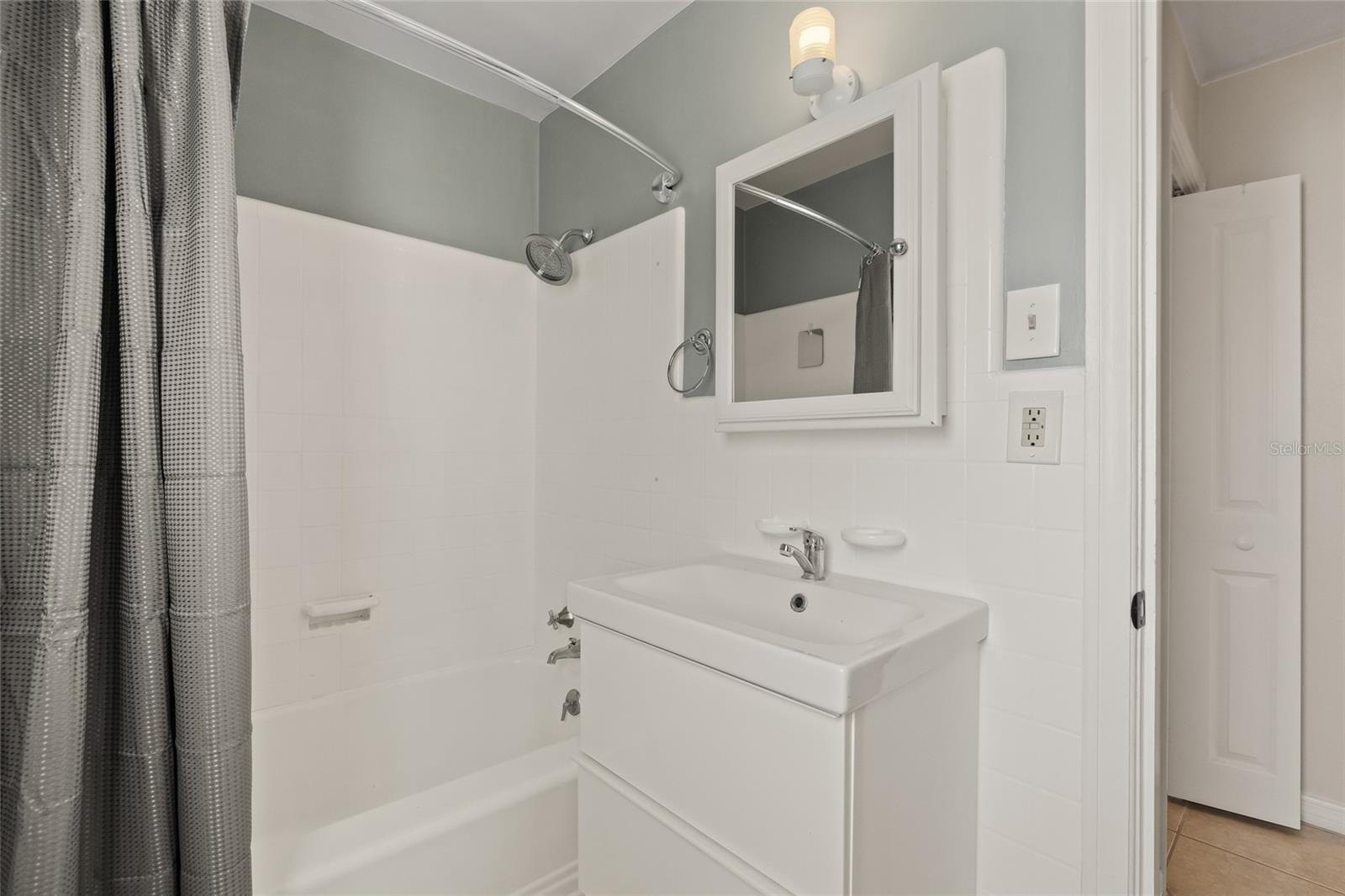 2102 7TH AVE W, BRADENTON, FL, 34205