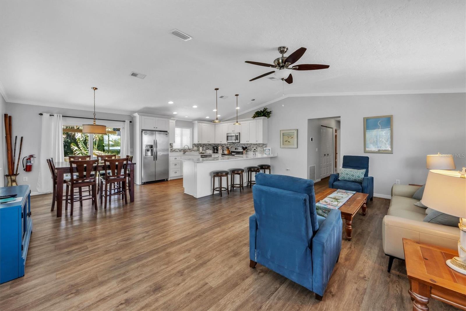 216 69TH ST, HOLMES BEACH, FL, 34217