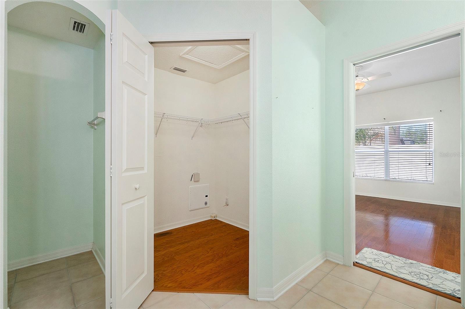 9954 N JASMINE BROOK CIR E, LAND O LAKES, FL, 34638