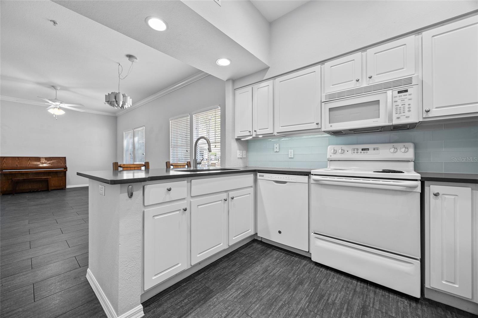 5141 SW 91 WAY #I-102, GAINESVILLE, FL, 32608
