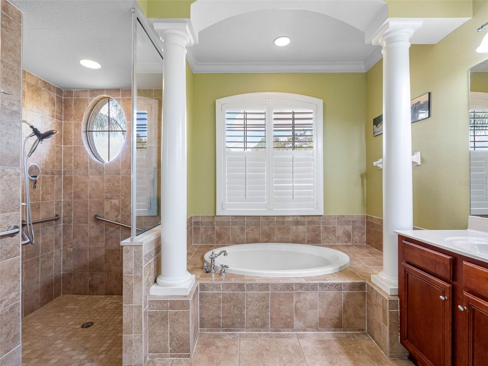 16529 IVY LAKE DR, ODESSA, FL, 33556