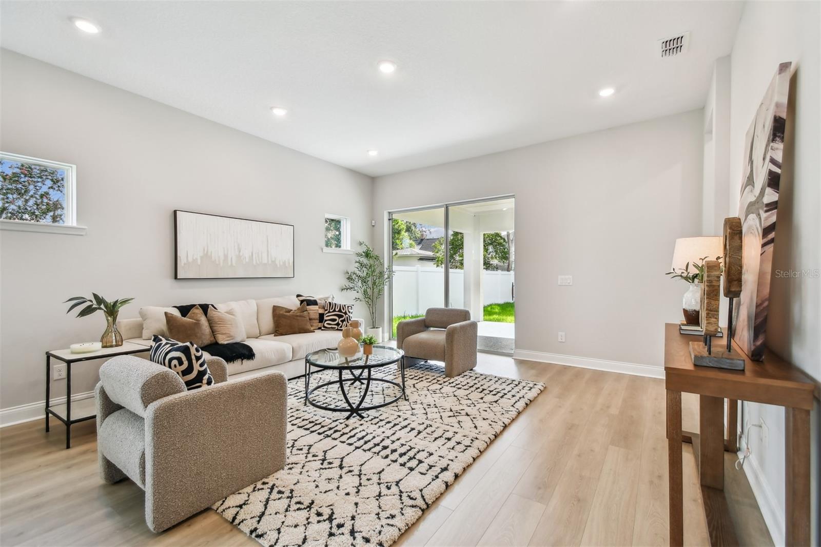 1205 EASTIN AVE, ORLANDO, FL, 32804