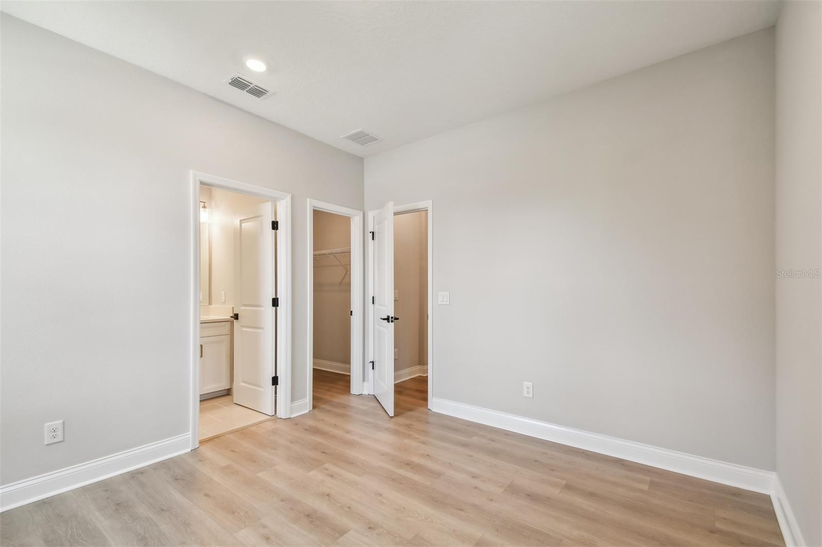 1205 EASTIN AVE, ORLANDO, FL, 32804