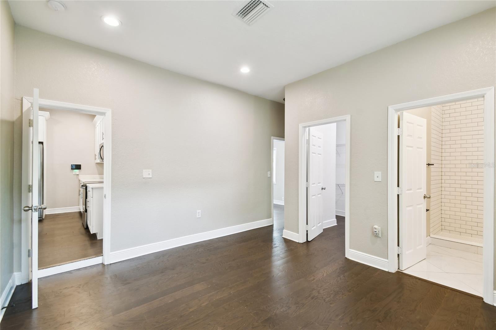 2708 N MITCHELL AVE, TAMPA, FL, 33602