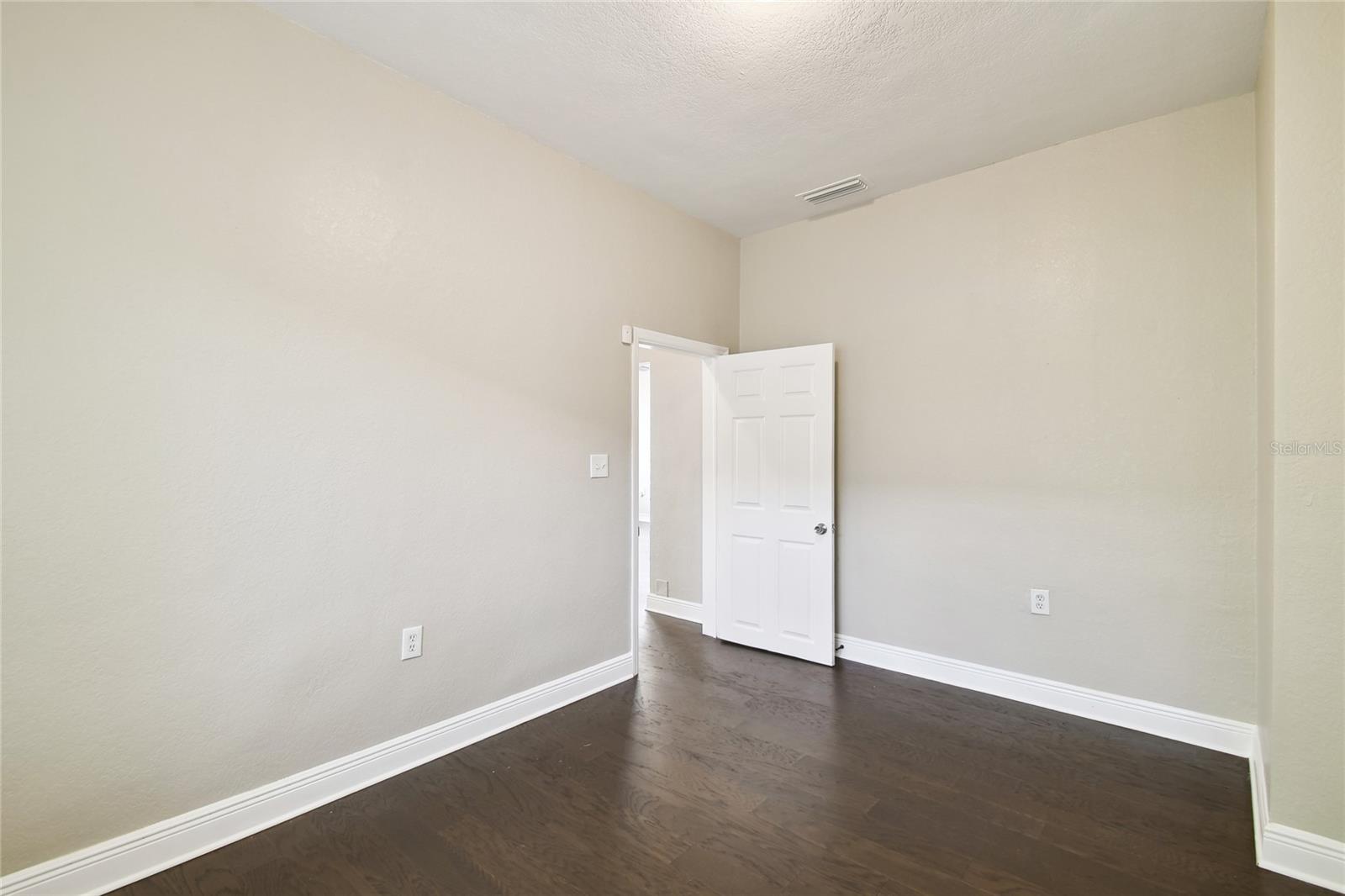 2708 N MITCHELL AVE, TAMPA, FL, 33602