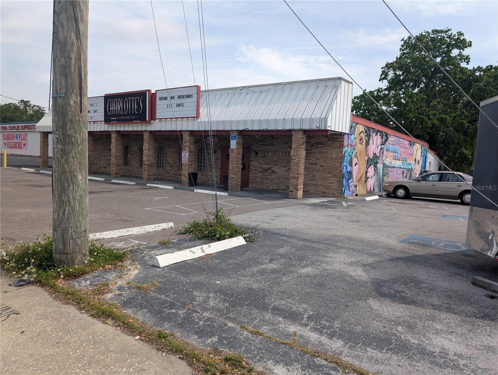 13415 N NEBRASKA AVE, TAMPA, FL, 33612