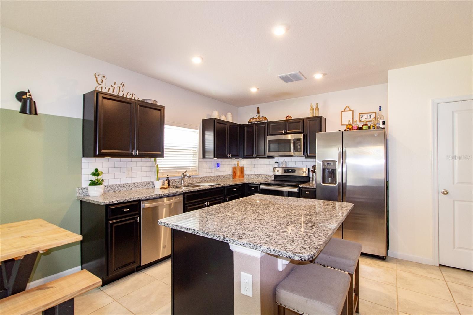 542 EAGLE LANDING BLVD, WINTER HAVEN, FL, 33880