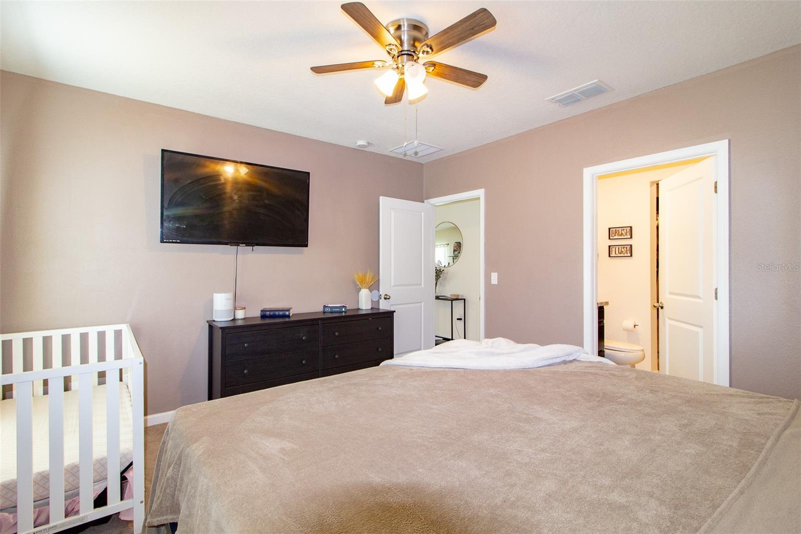 542 EAGLE LANDING BLVD, WINTER HAVEN, FL, 33880