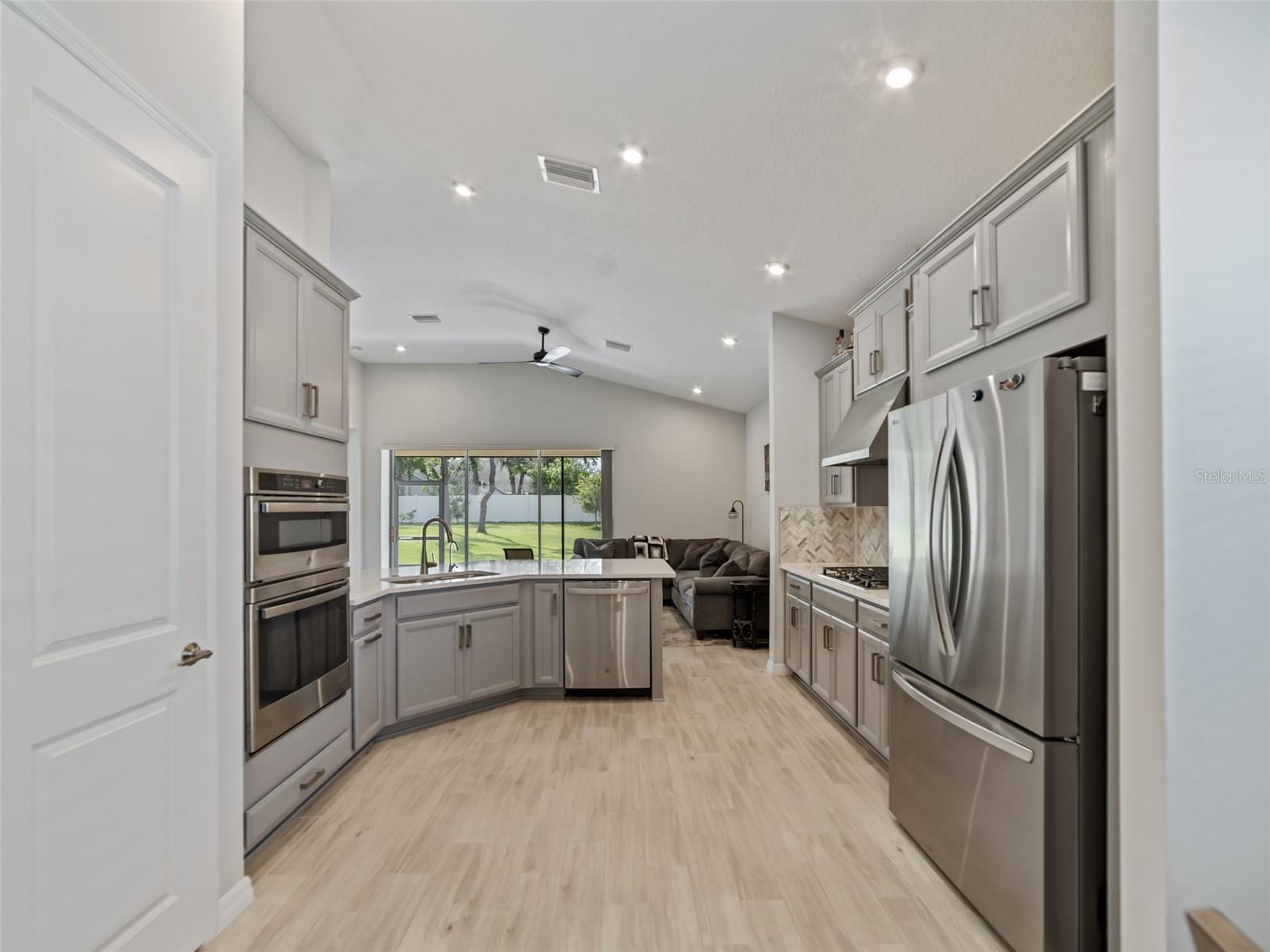 10515 TRANQUIL MEADOW LOOP, RIVERVIEW, FL, 33569