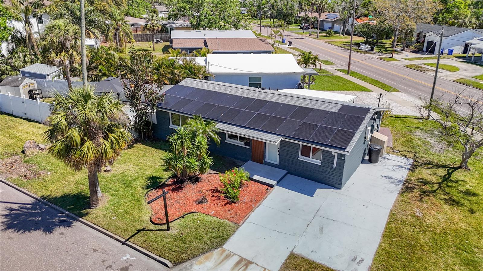 3711 HUNTINGTON ST NE, ST PETERSBURG, FL, 33703