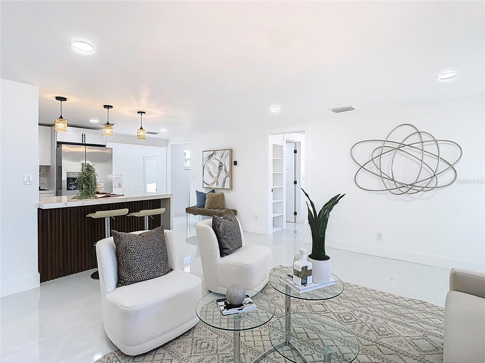 3711 HUNTINGTON ST NE, ST PETERSBURG, FL, 33703