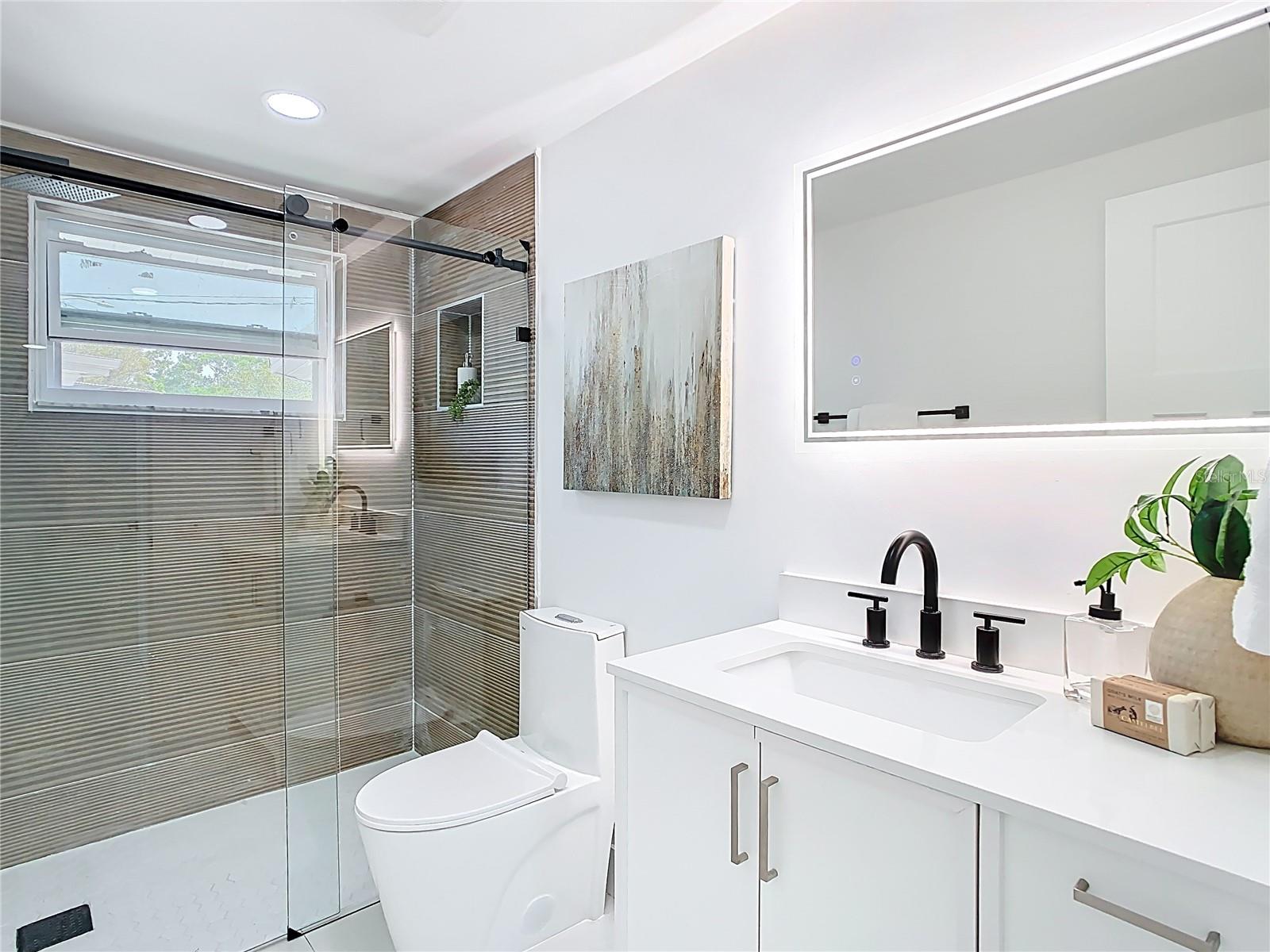 3711 HUNTINGTON ST NE, ST PETERSBURG, FL, 33703