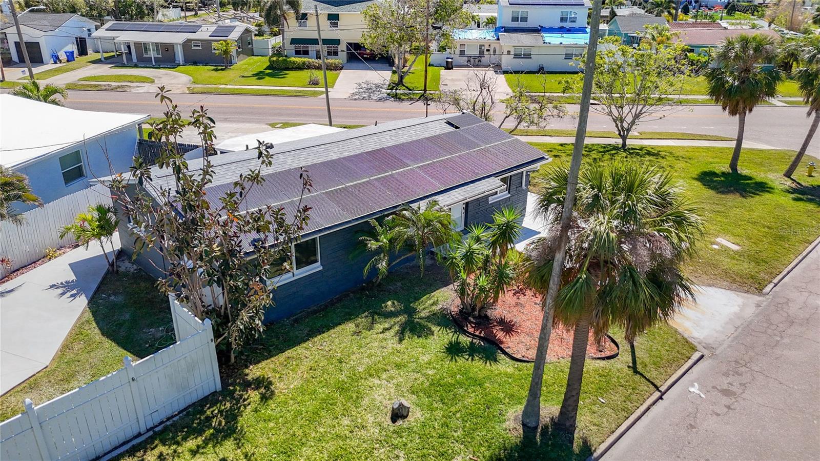 3711 HUNTINGTON ST NE, ST PETERSBURG, FL, 33703