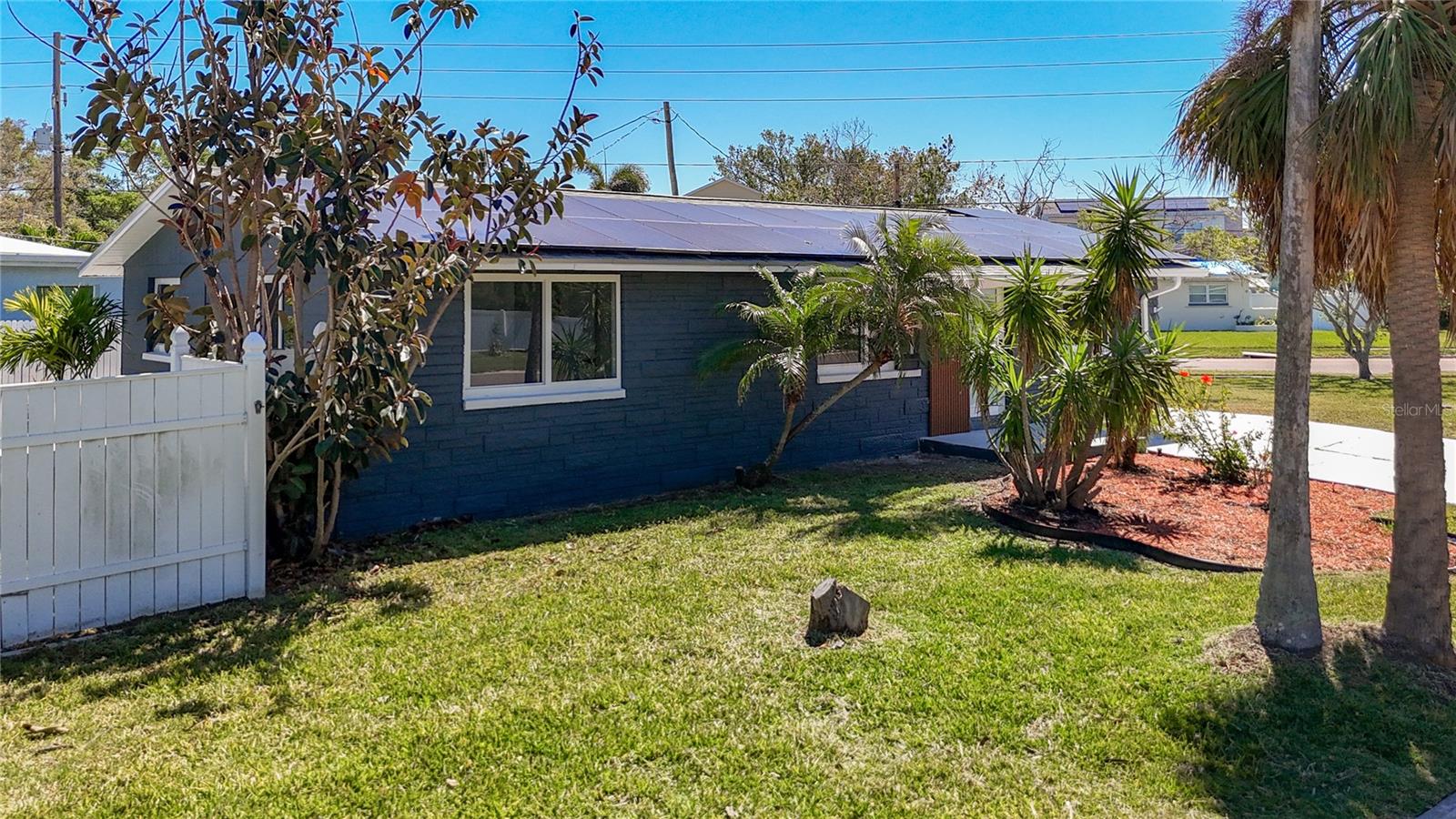 3711 HUNTINGTON ST NE, ST PETERSBURG, FL, 33703