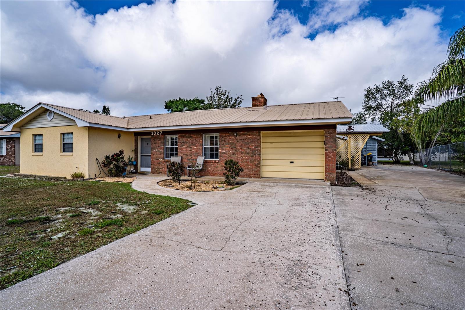 1327 DEER PARK CT, SEBRING, FL, 33872
