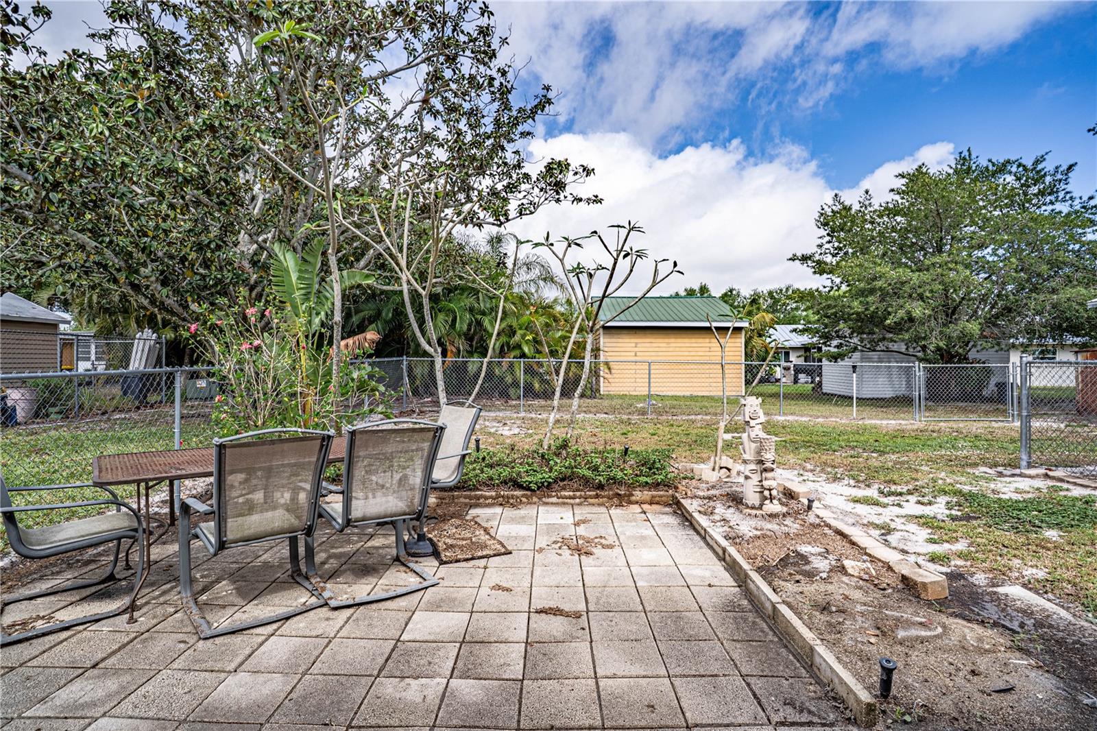 1327 DEER PARK CT, SEBRING, FL, 33872