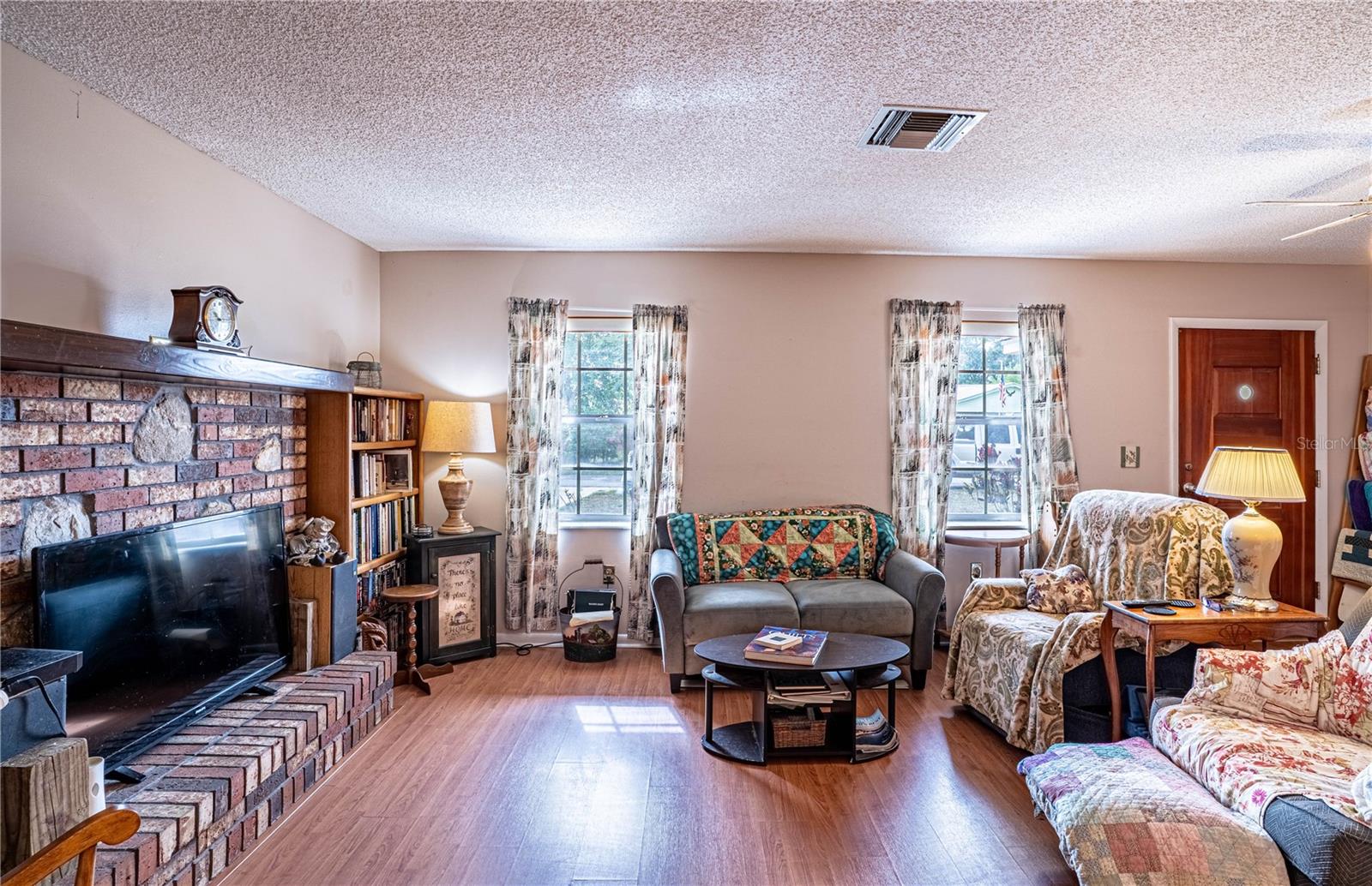 1327 DEER PARK CT, SEBRING, FL, 33872