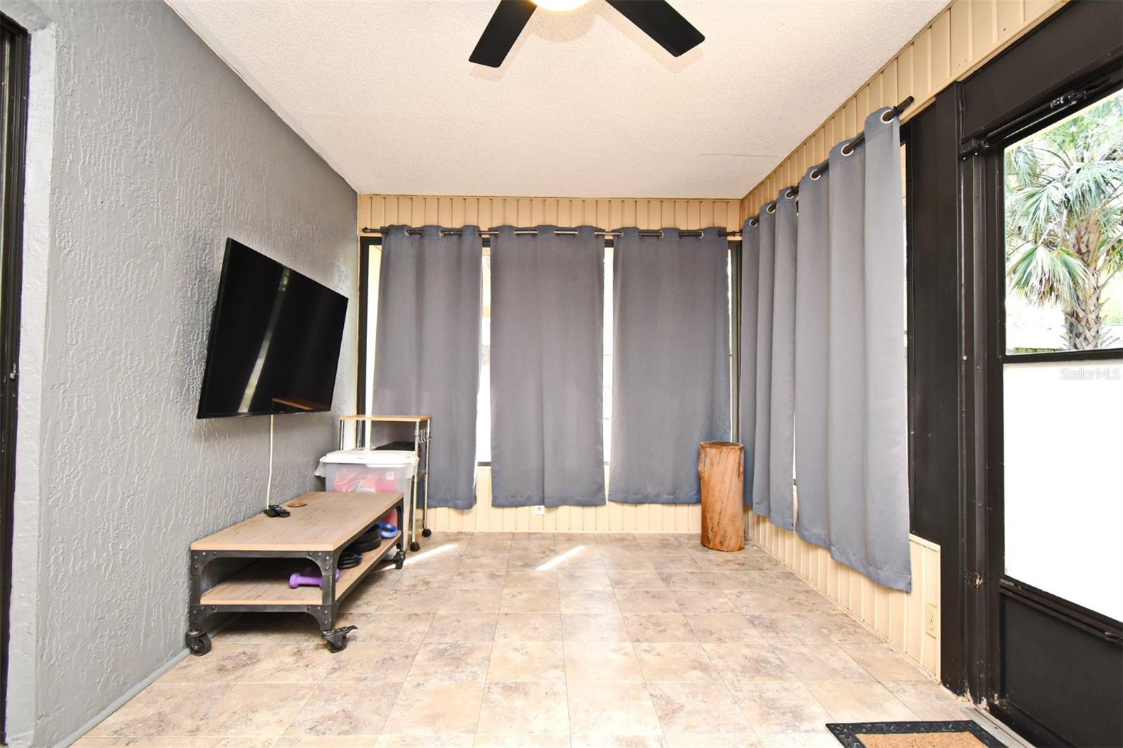 430 E LANSDOWNE AVE, ORANGE CITY, FL, 32763