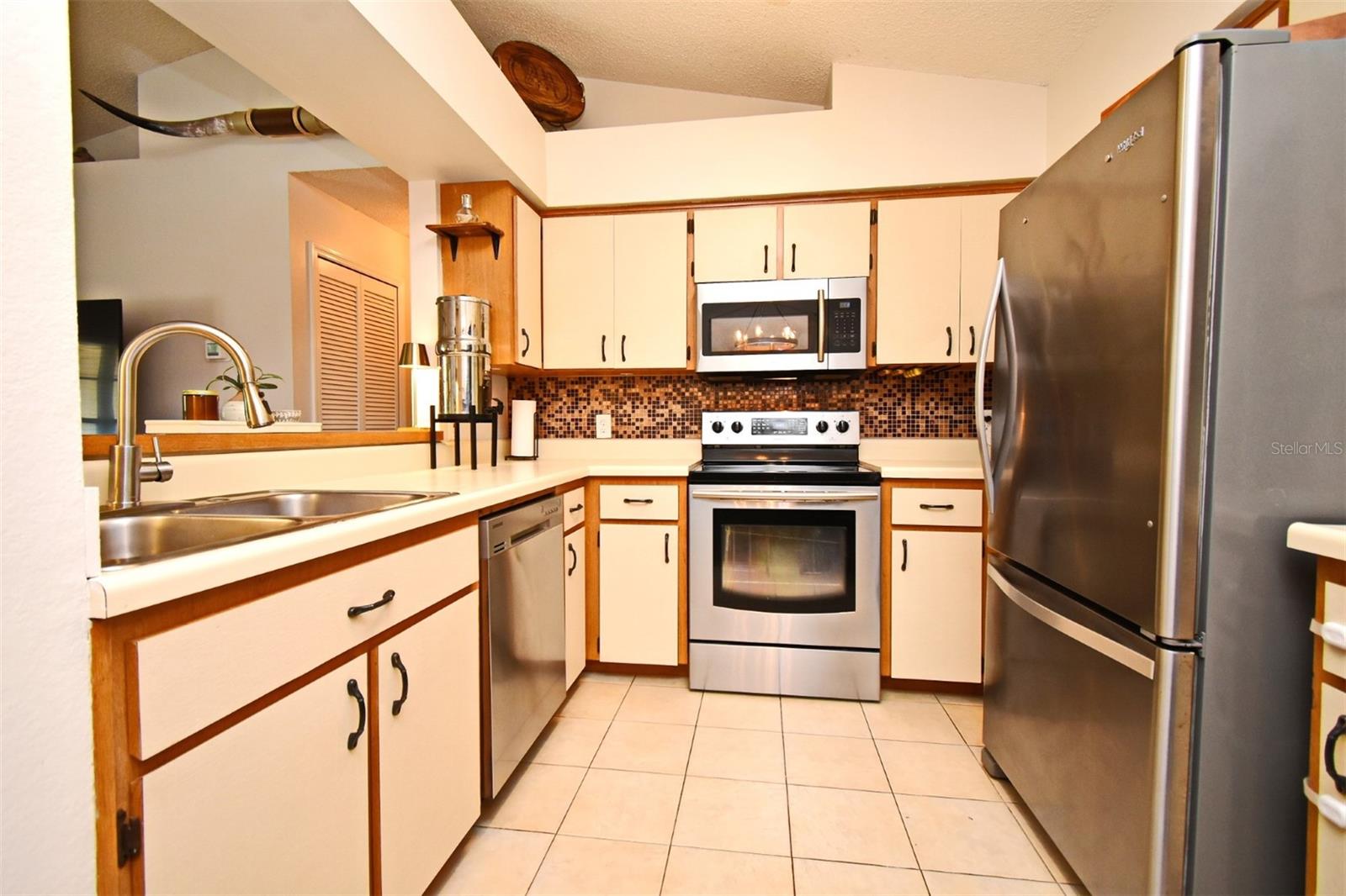 430 E LANSDOWNE AVE, ORANGE CITY, FL, 32763