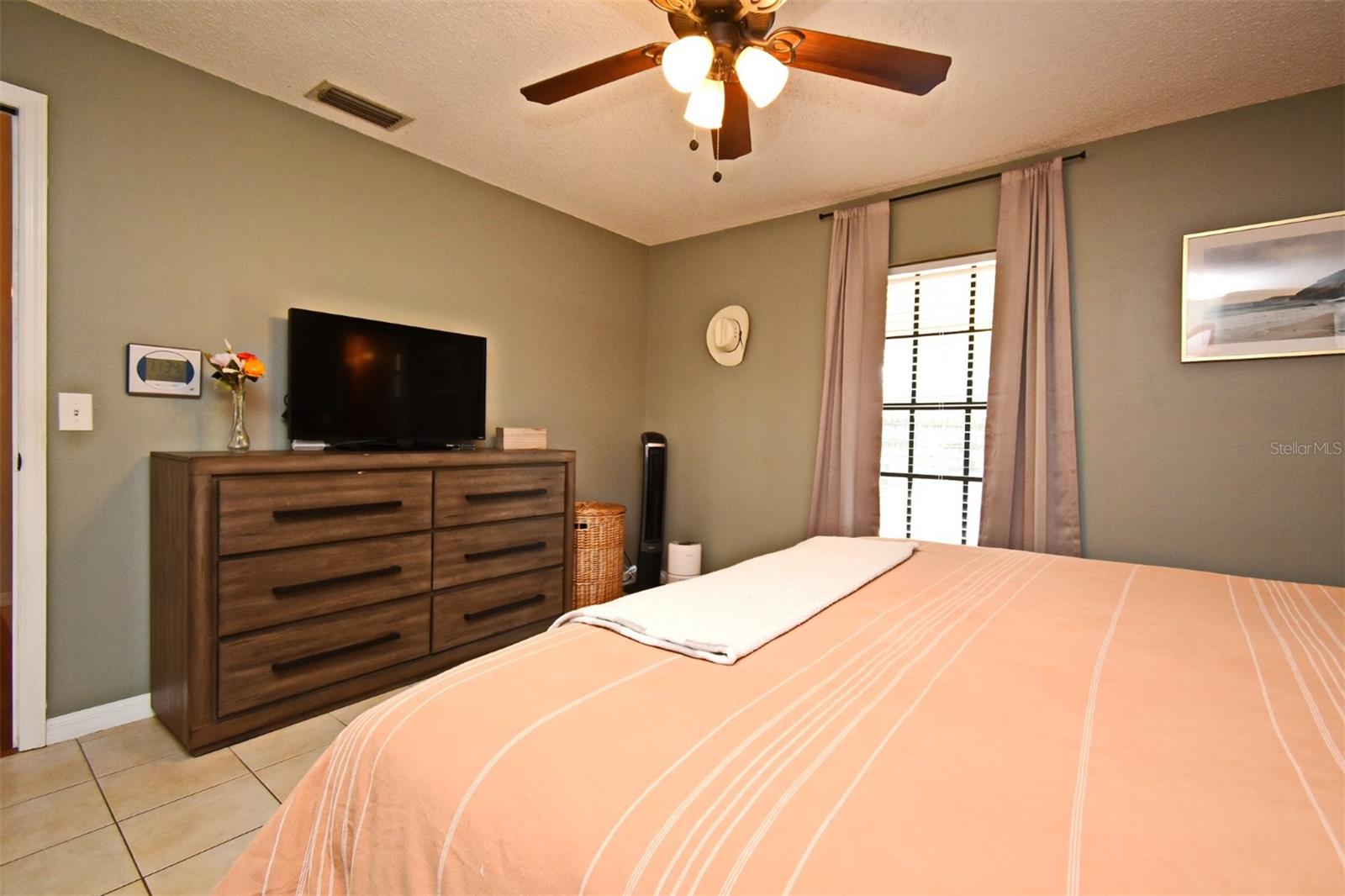 430 E LANSDOWNE AVE, ORANGE CITY, FL, 32763