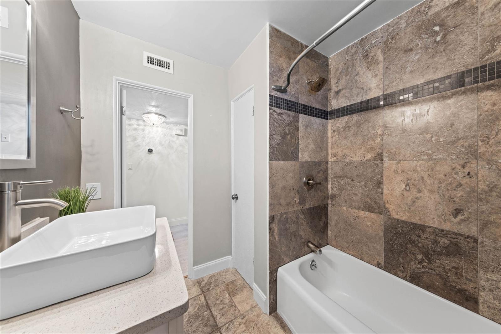 616 STRATHMORE DR, ORLANDO, FL, 32803