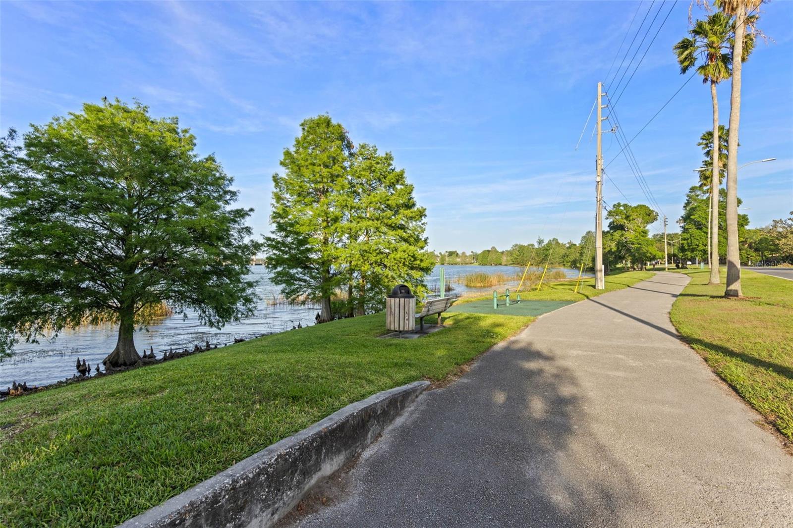 616 STRATHMORE DR, ORLANDO, FL, 32803
