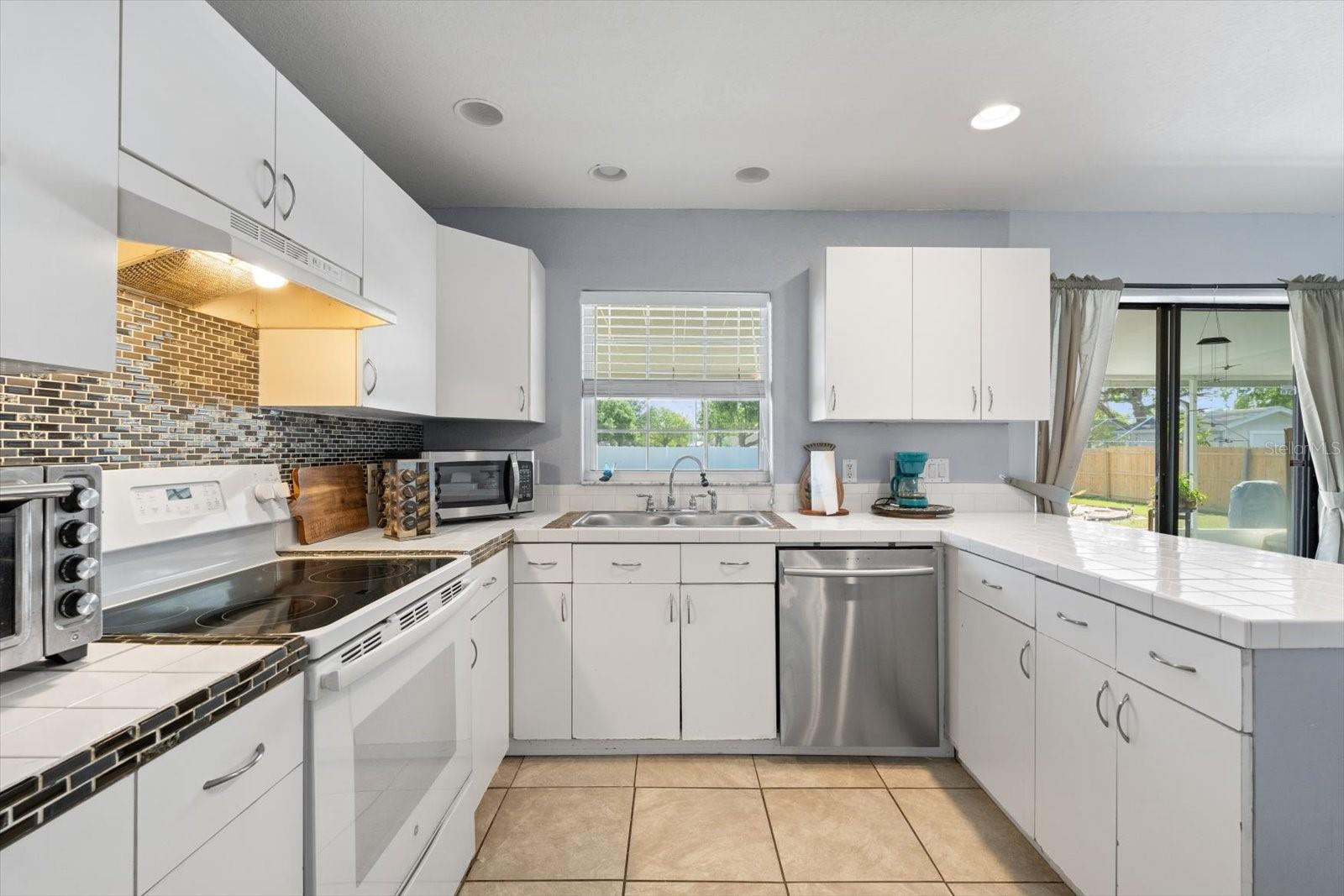 6334 121ST AVE E, PARRISH, FL, 34219