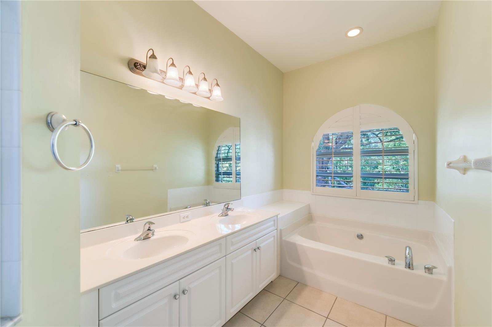11291 WINE PALM RD, FORT MYERS, FL, 33966