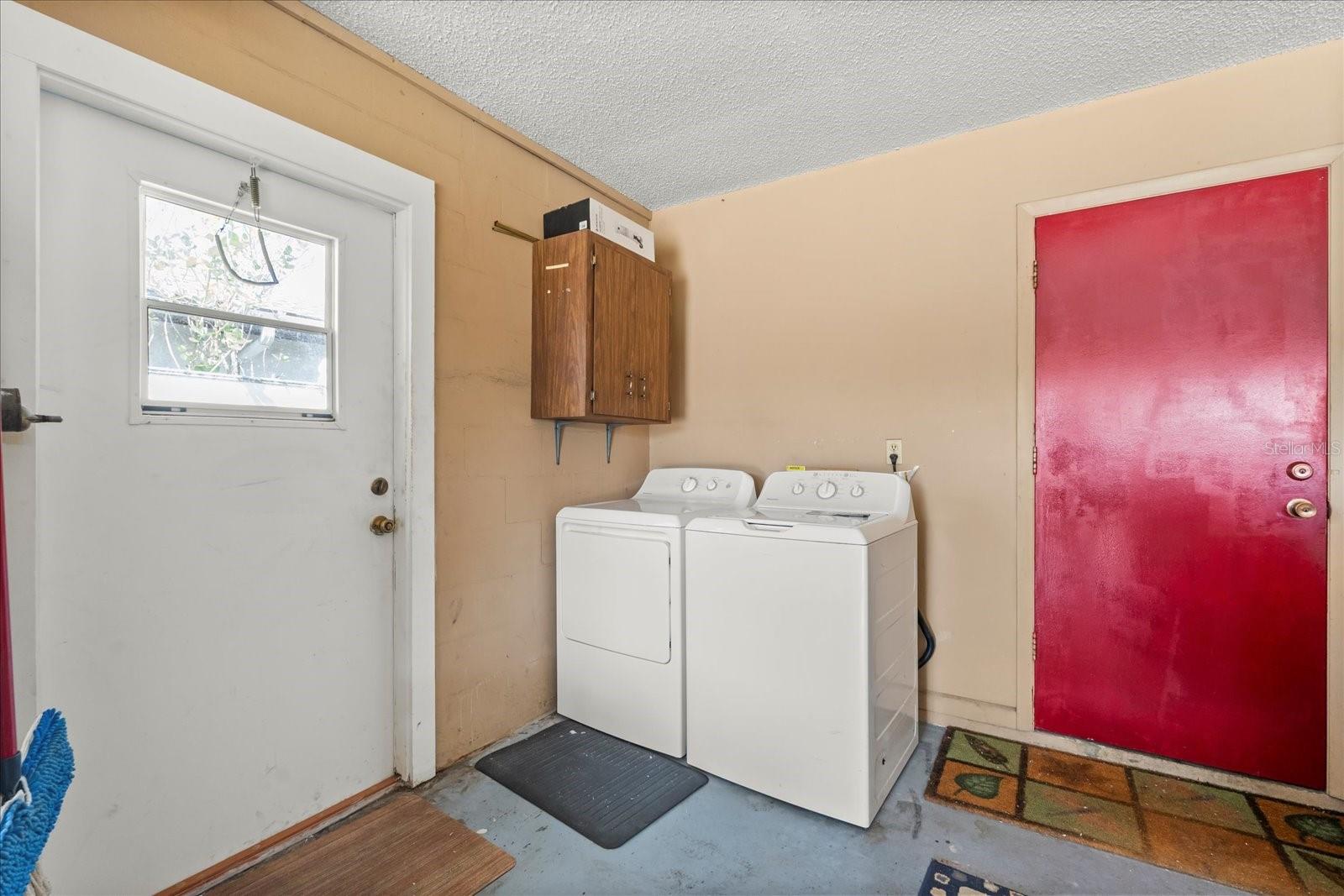 910 E HERON CIR, WINTER HAVEN, FL, 33884