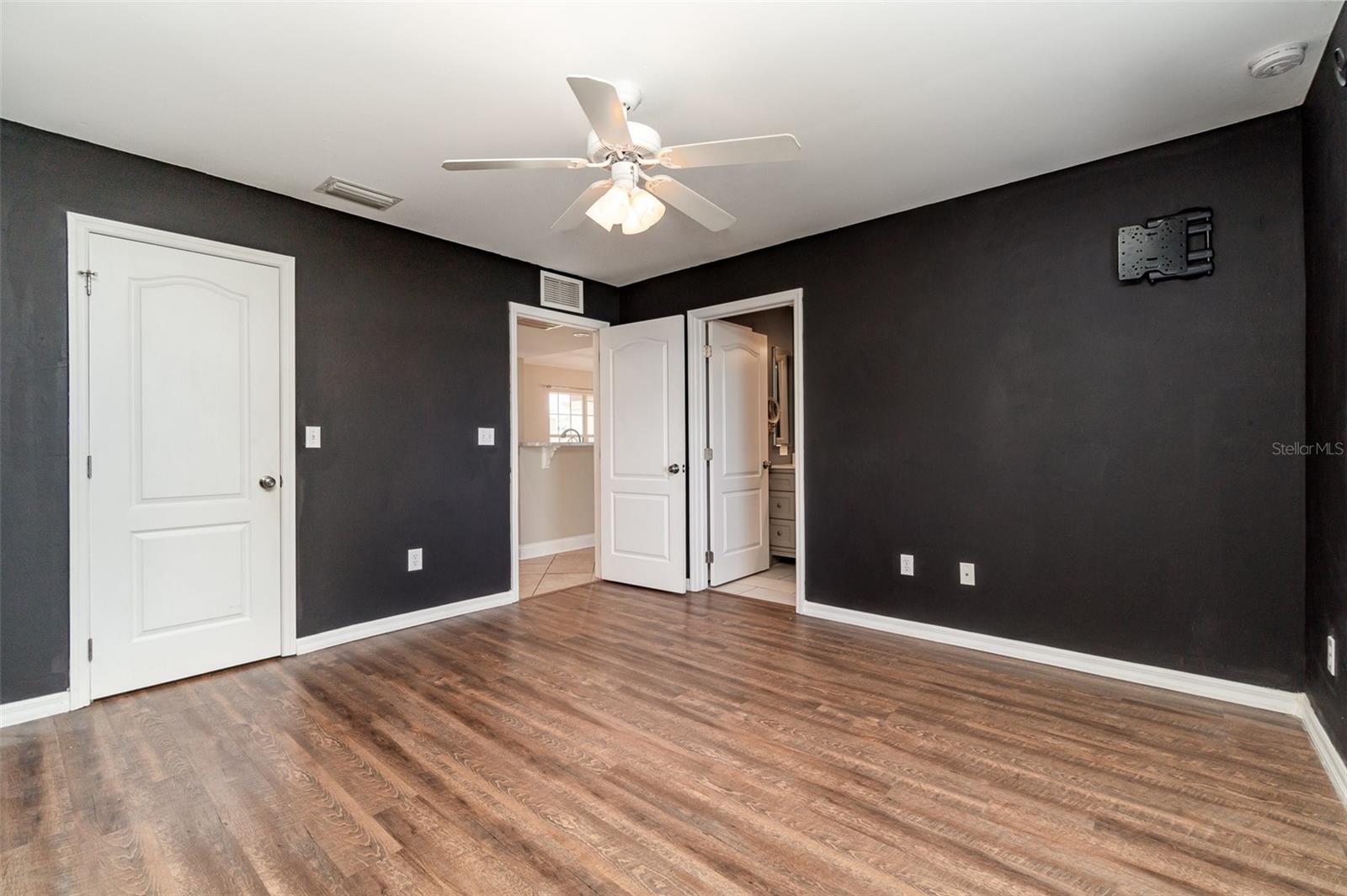 1929 NW 30TH TER, CAPE CORAL, FL, 33993