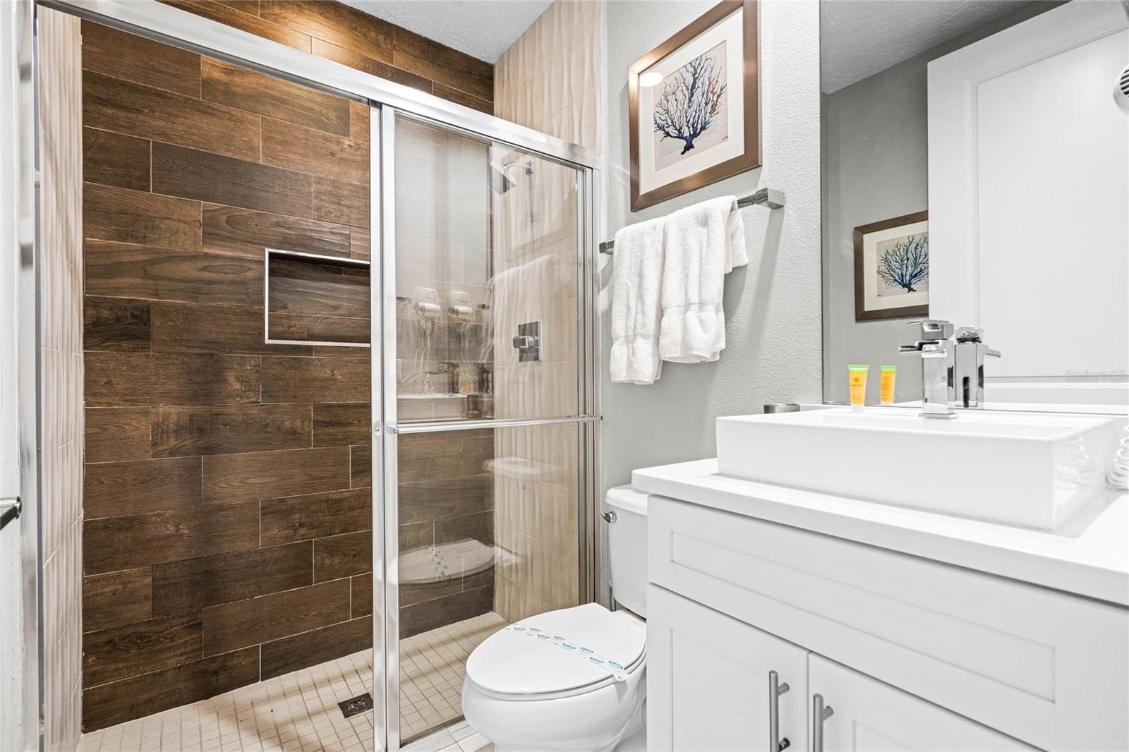 2610 SUNRISE SHORES DR, KISSIMMEE, FL, 34747