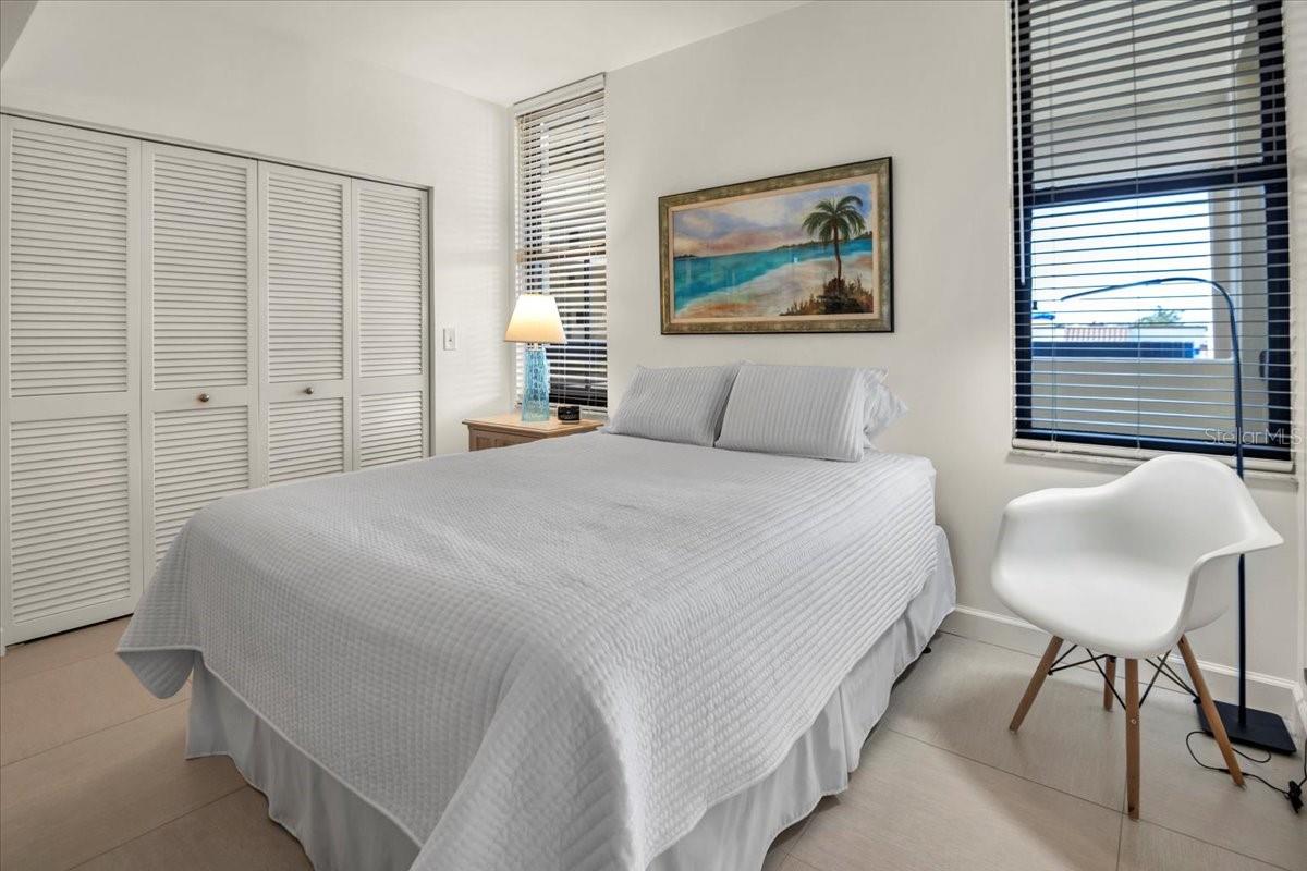 2016 HARBOURSIDE DR #332, LONGBOAT KEY, FL, 34228