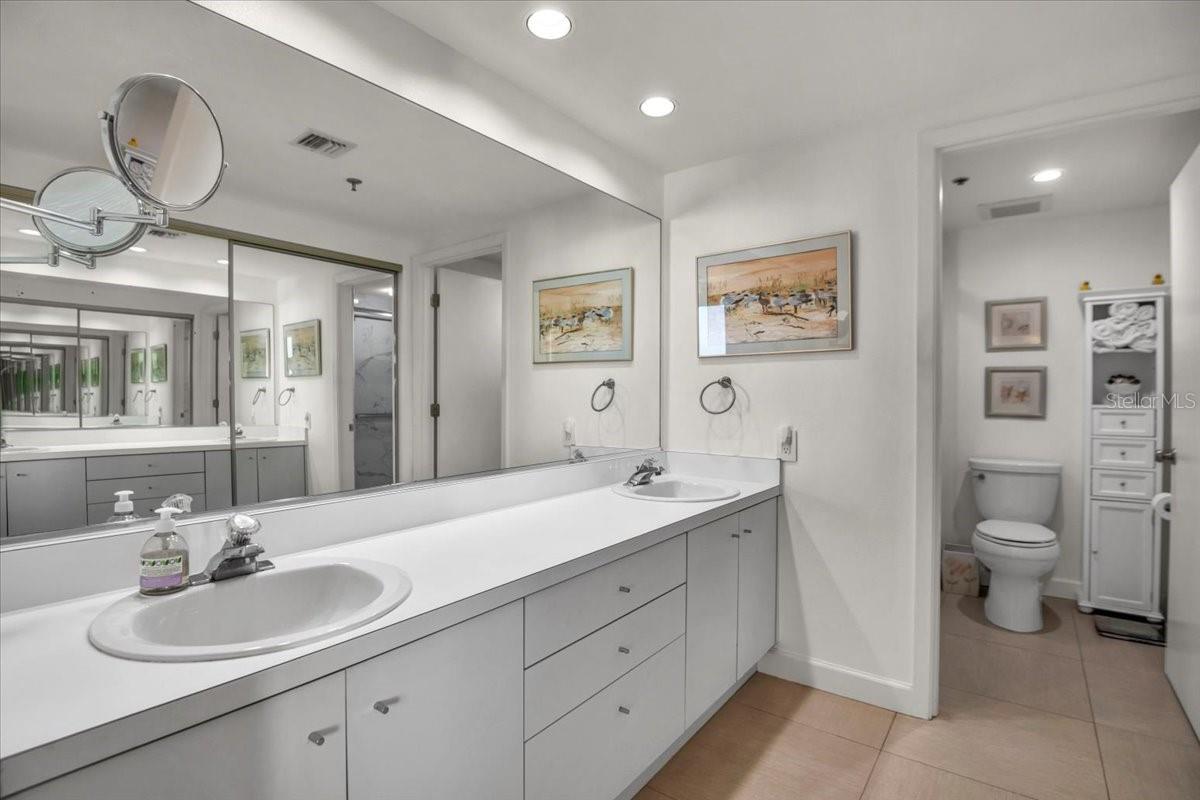 2016 HARBOURSIDE DR #332, LONGBOAT KEY, FL, 34228
