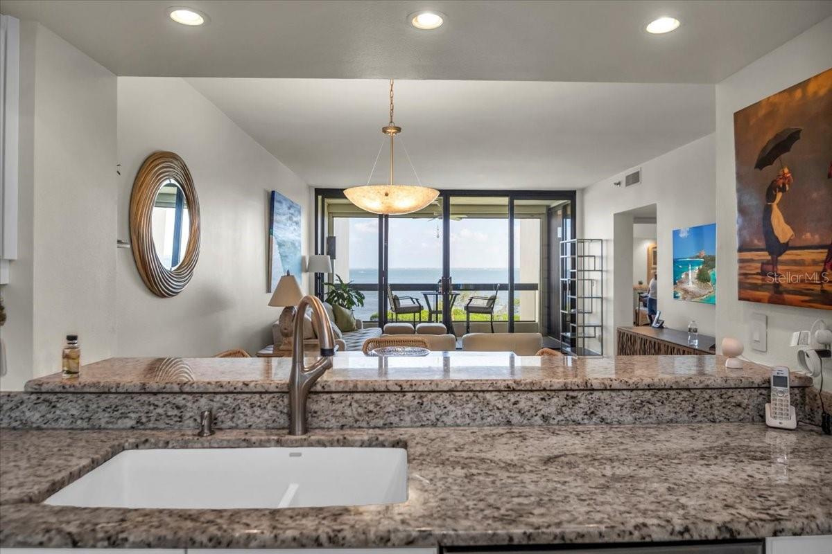 2016 HARBOURSIDE DR #332, LONGBOAT KEY, FL, 34228