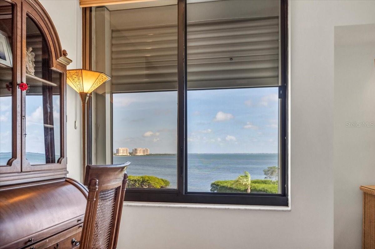 2016 HARBOURSIDE DR #332, LONGBOAT KEY, FL, 34228
