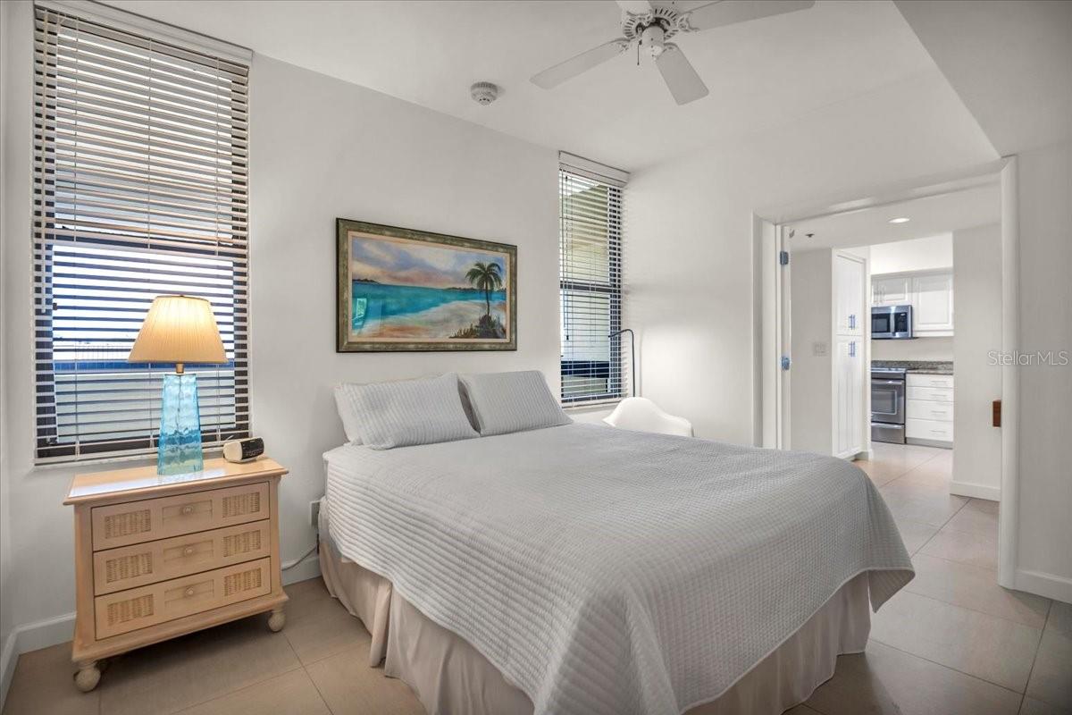 2016 HARBOURSIDE DR #332, LONGBOAT KEY, FL, 34228