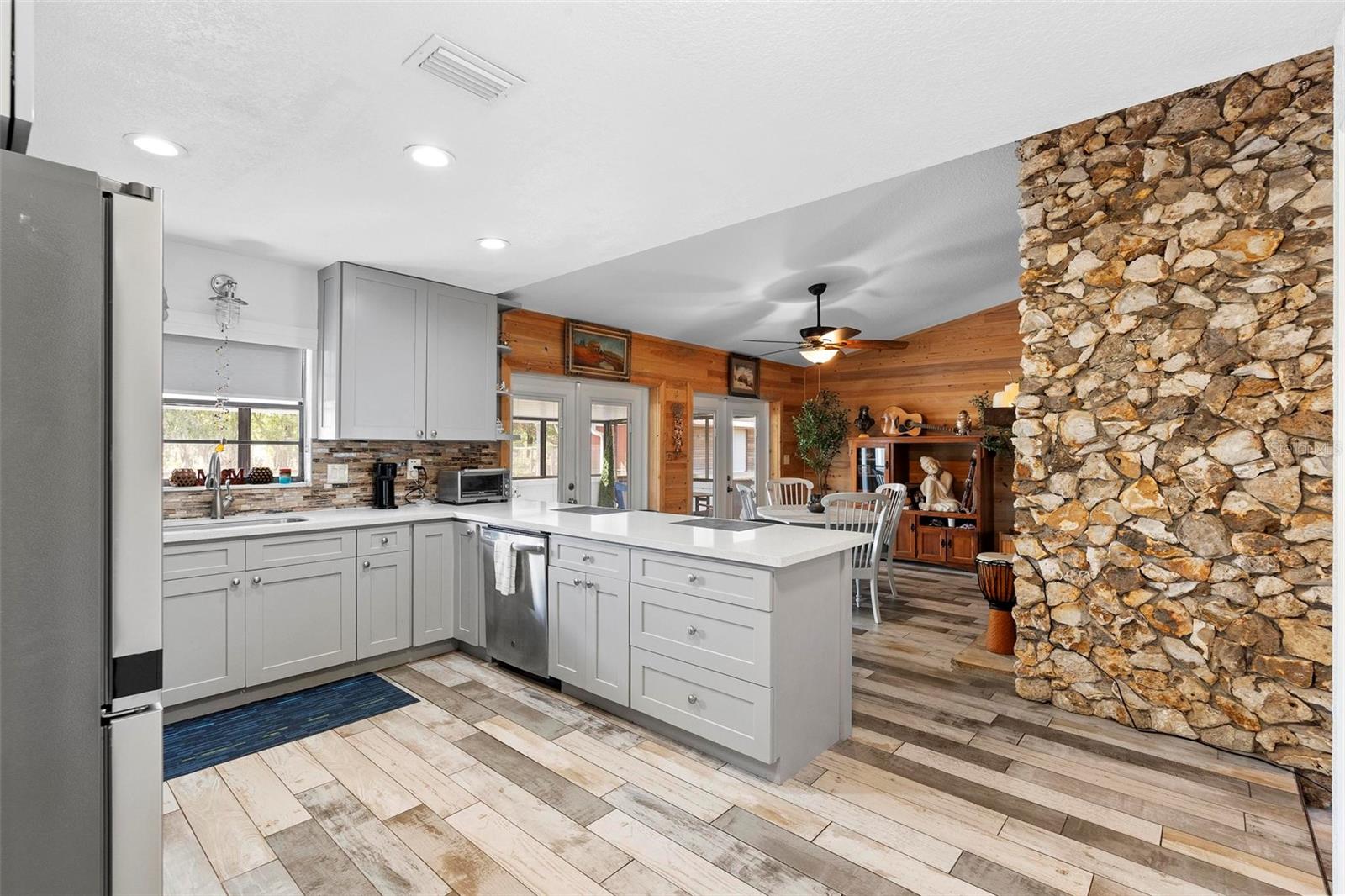 1560 S PEARL ST, DELAND, FL, 32720