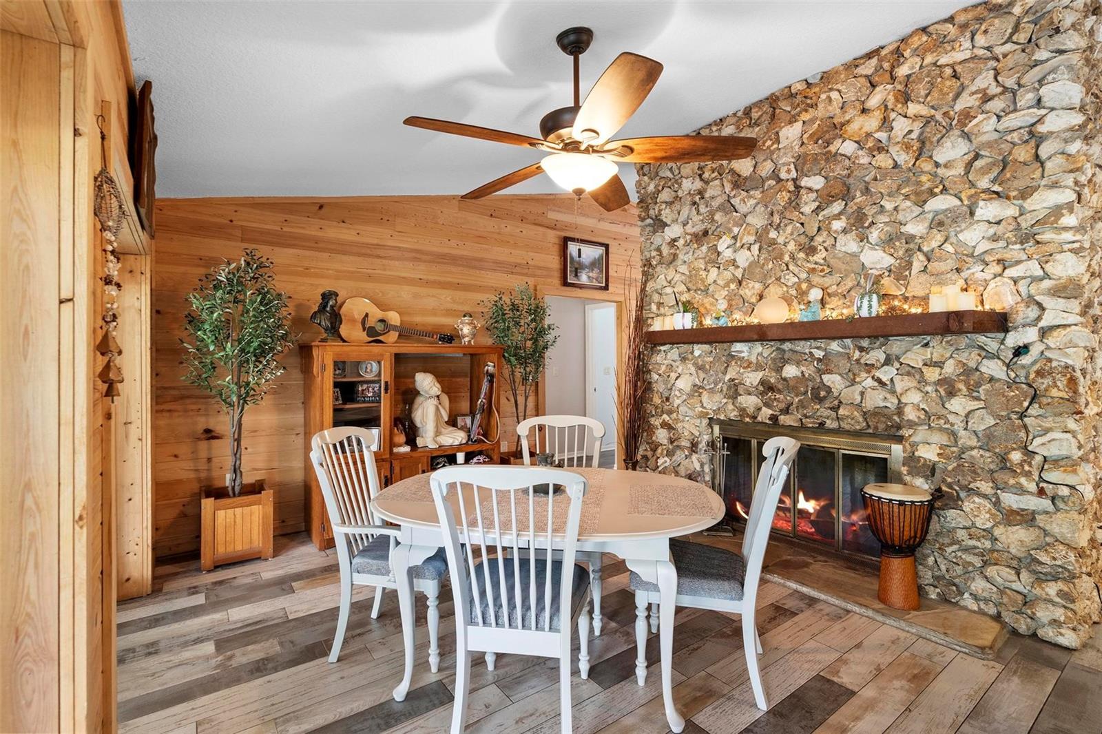 1560 S PEARL ST, DELAND, FL, 32720