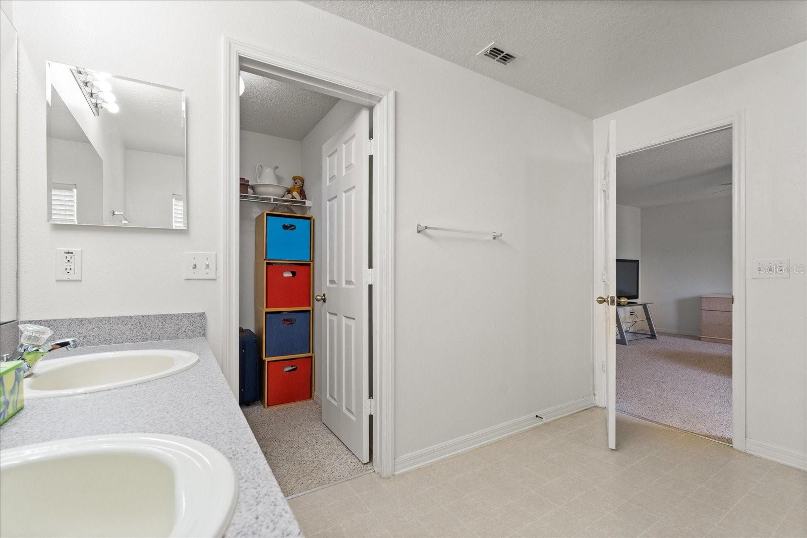 1824 RIDGE VALLEY ST, CLERMONT, FL, 34711