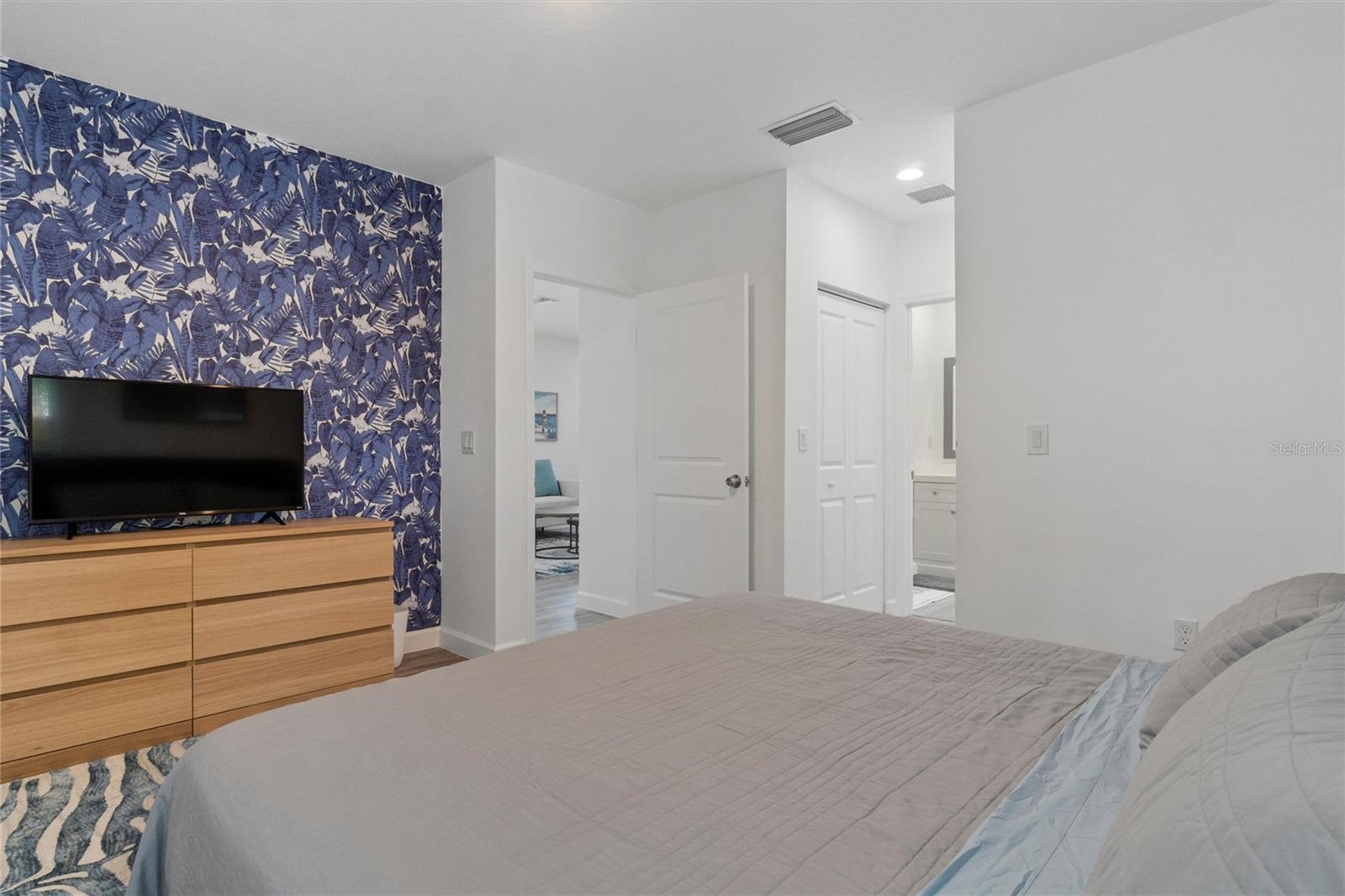 1432 19TH ST S, ST PETERSBURG, FL, 33712