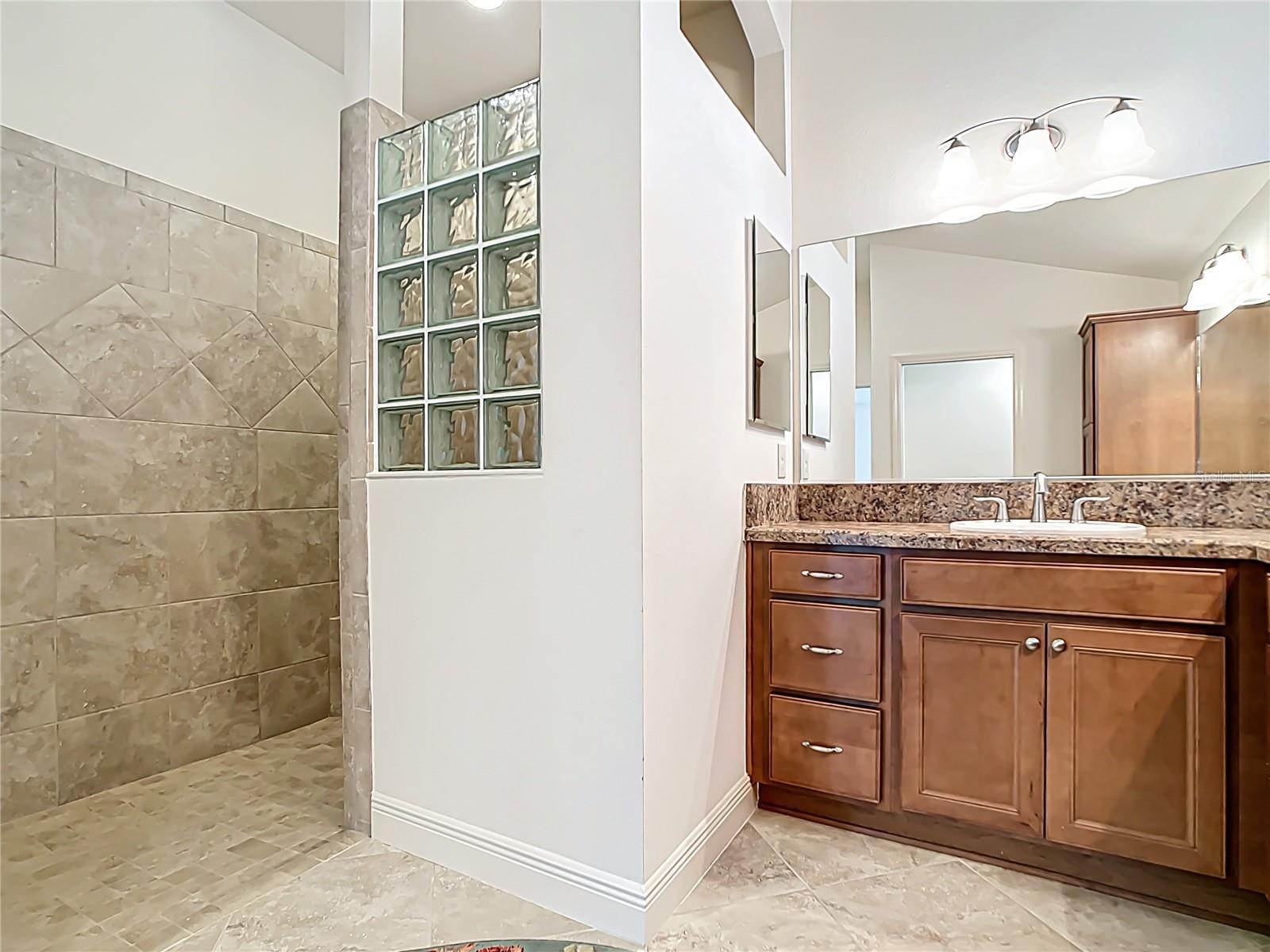2992 HICKS PL, THE VILLAGES, FL, 32163