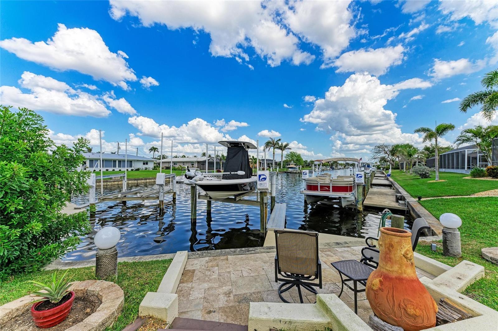 200 CAPRI ISLES CT, PUNTA GORDA, FL, 33950
