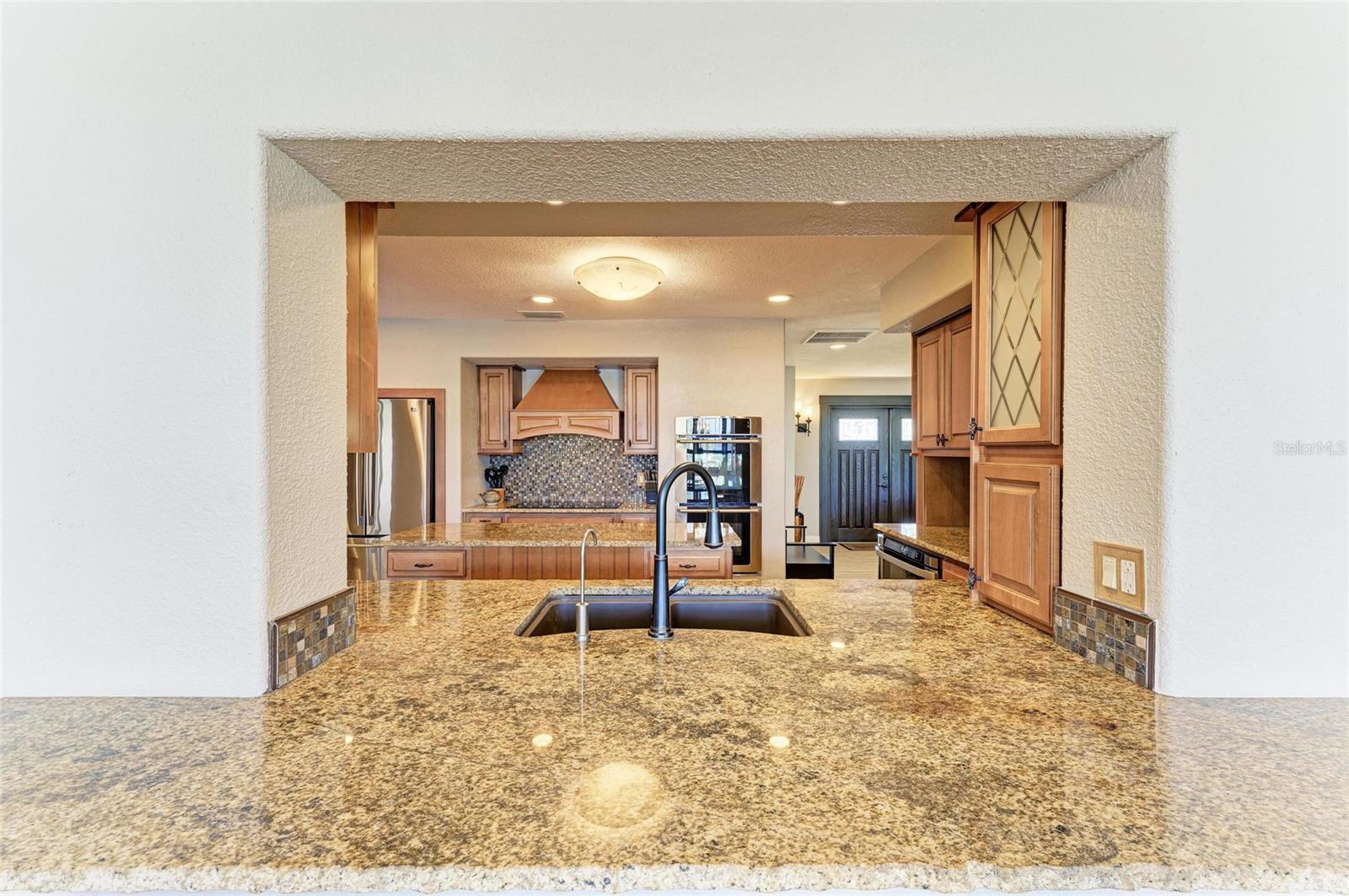 200 CAPRI ISLES CT, PUNTA GORDA, FL, 33950