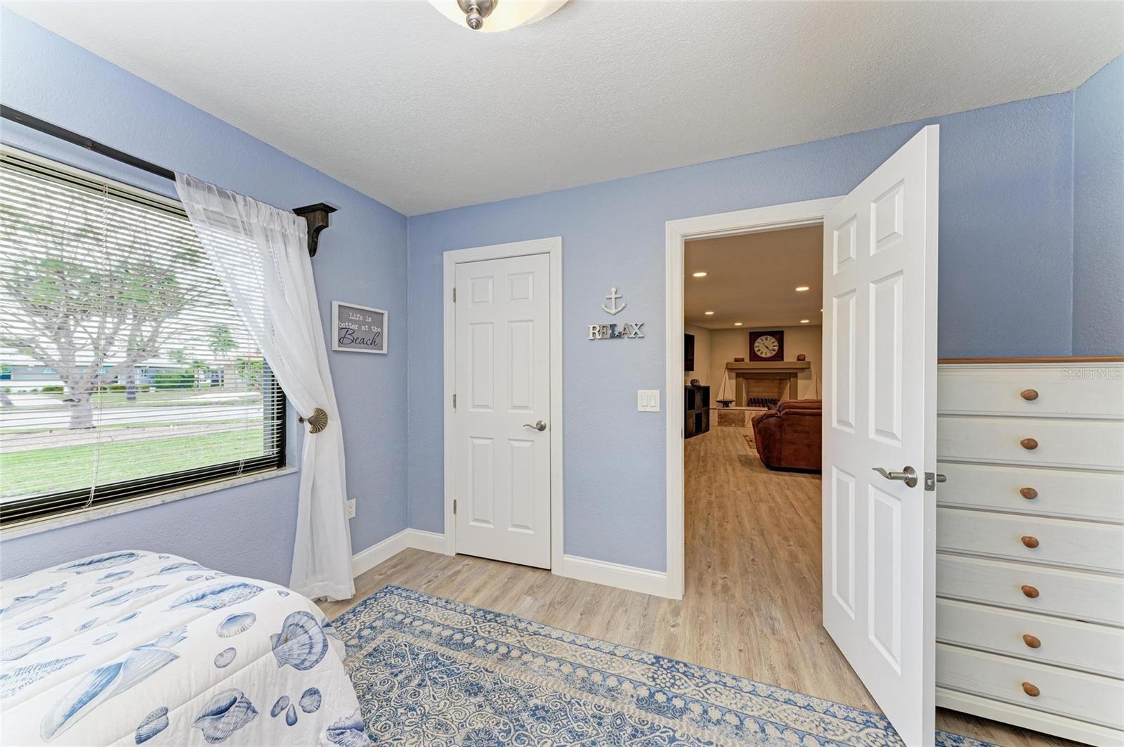 200 CAPRI ISLES CT, PUNTA GORDA, FL, 33950
