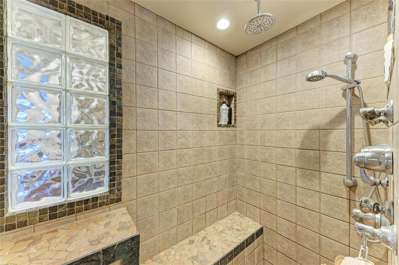 200 CAPRI ISLES CT, PUNTA GORDA, FL, 33950