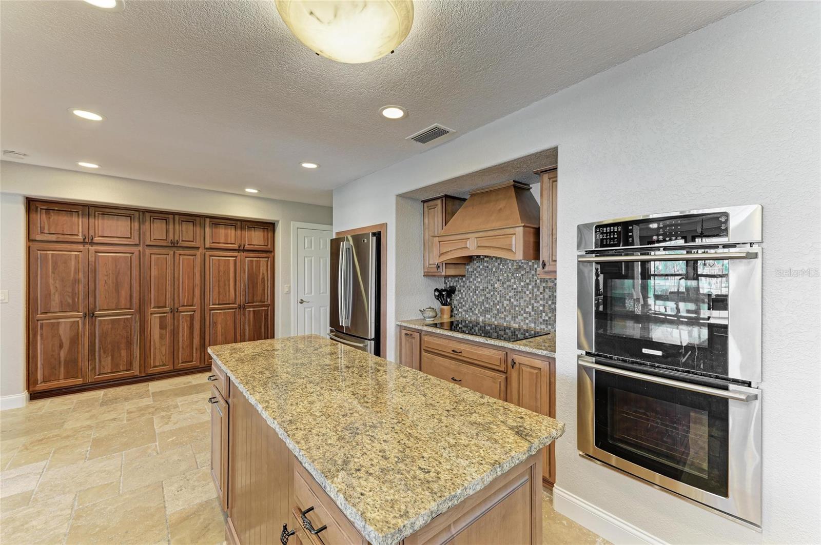 200 CAPRI ISLES CT, PUNTA GORDA, FL, 33950