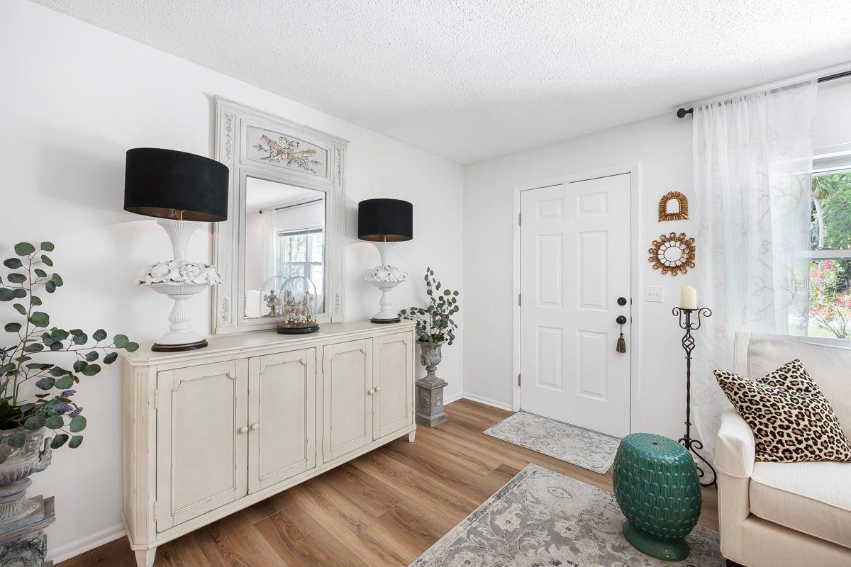 1617 ORANGE TREE DR, EDGEWATER, FL, 32132