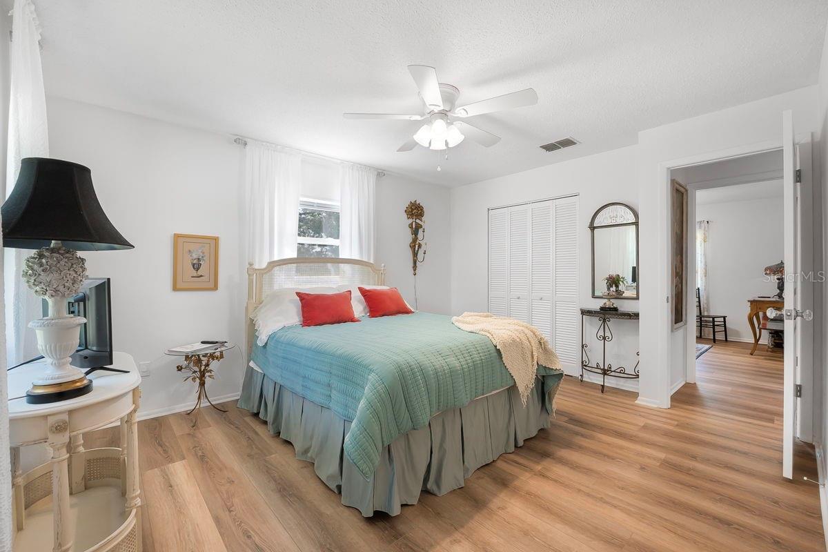 1617 ORANGE TREE DR, EDGEWATER, FL, 32132